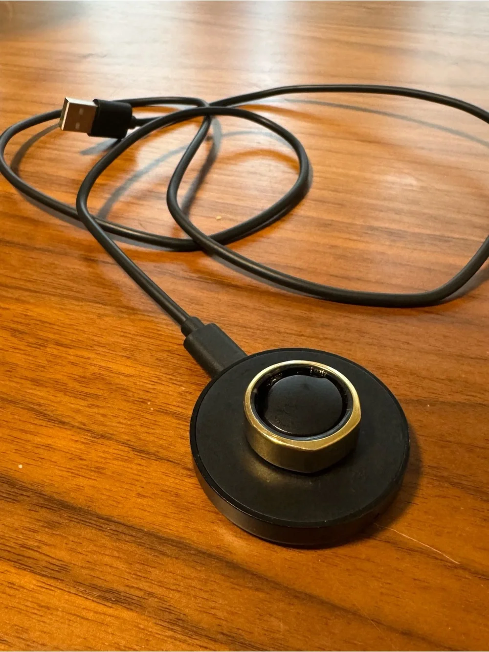 Oura Ring Heritage Gold Generation 3 size 9 with charger